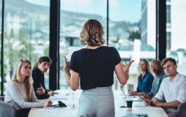The Role of Communication in Effective Leadership in Business